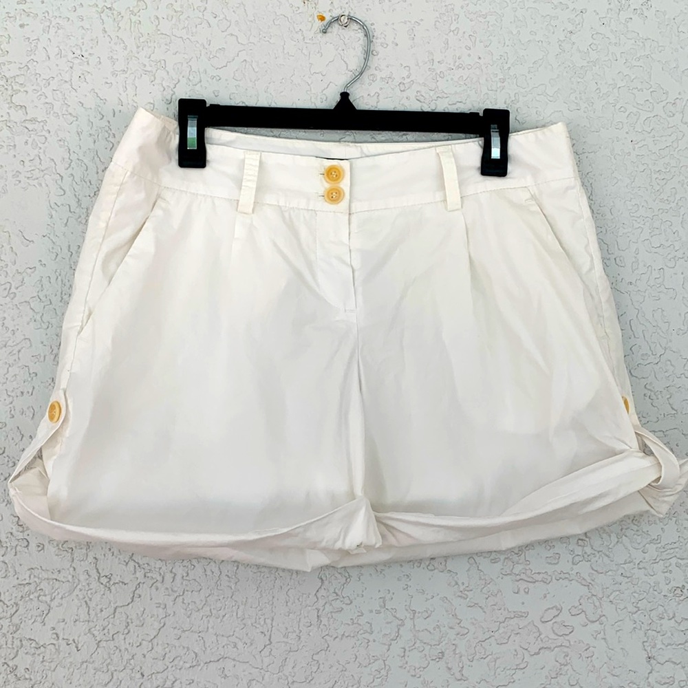 Theory white cuffed shorts size 10